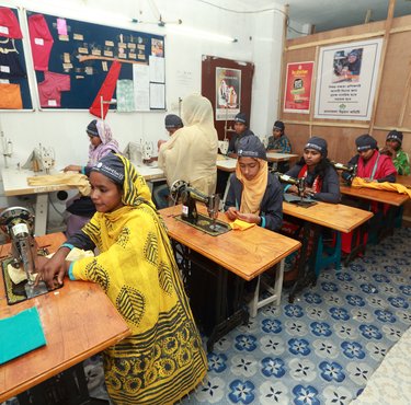 Waste Pickers of Dhaka trainees